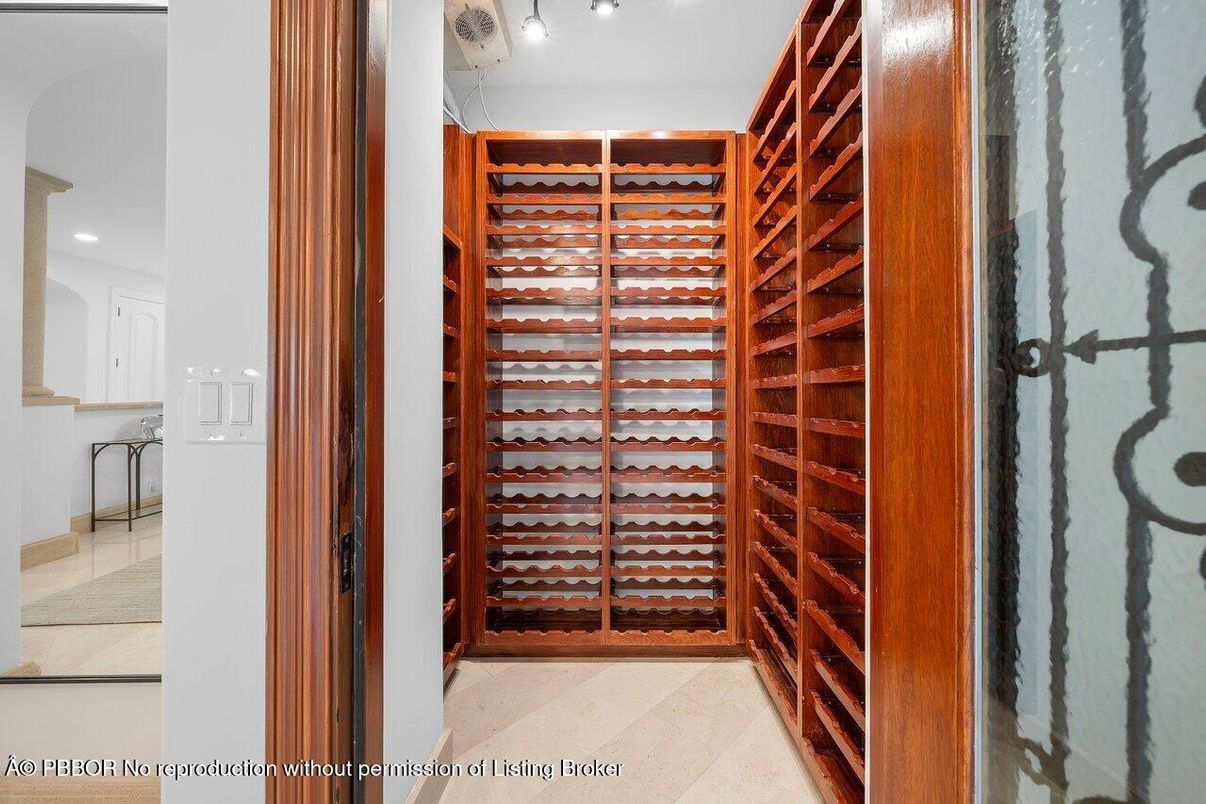 Interior, Recessed Lighting, Wine Storage