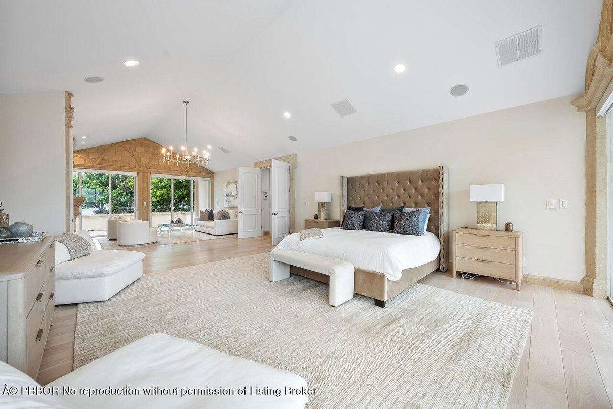 Bedroom, Interior, Pendant Lights, Recessed Lighting, Wood Texture Flooring