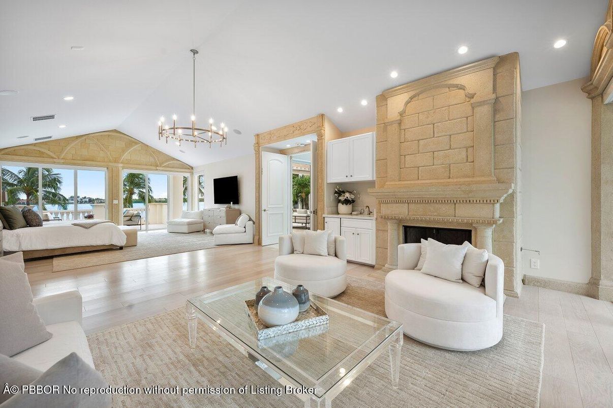 Fireplace, Interior, Living room, Pendant Lights, Recessed Lighting, Wood Texture Flooring