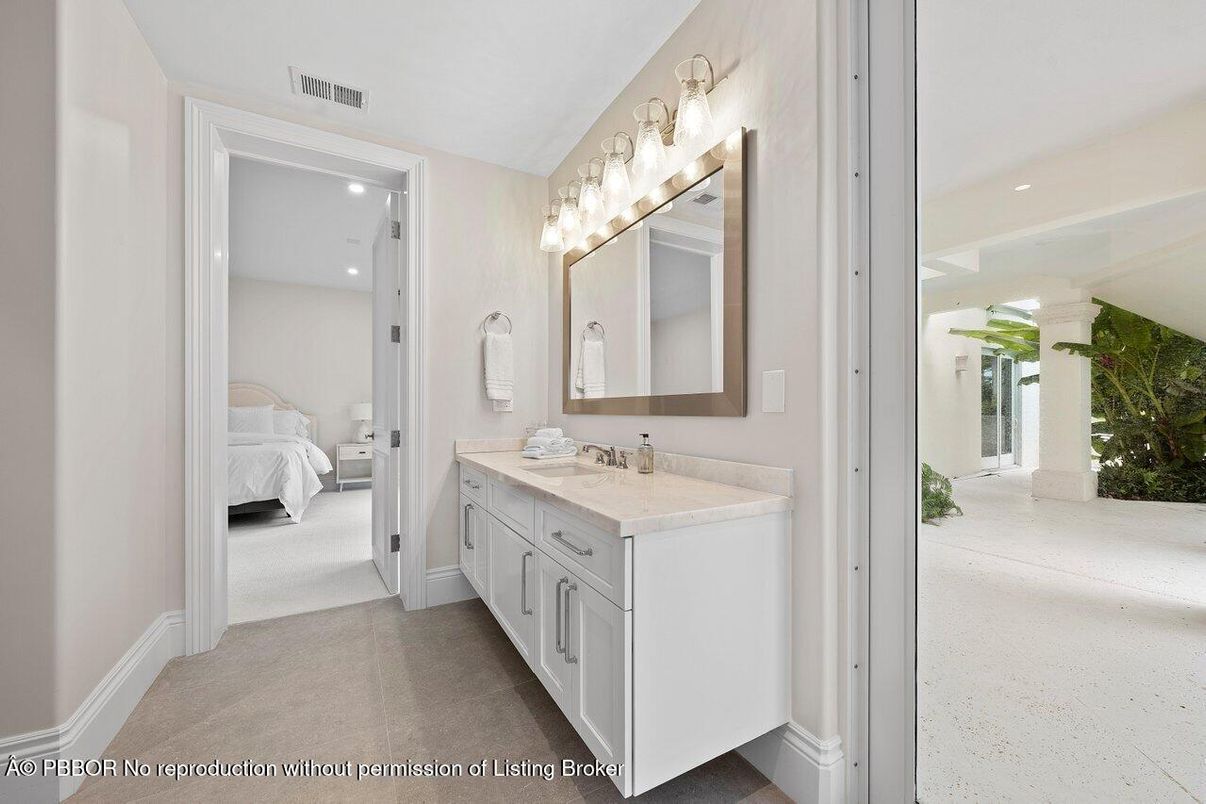 Bathroom, Bedroom, Dual Sink Vanities, Interior, Recessed Lighting