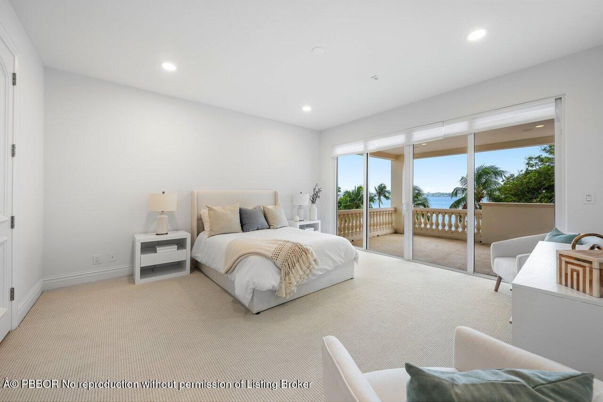 Bedroom, Interior, Recessed Lighting, Water