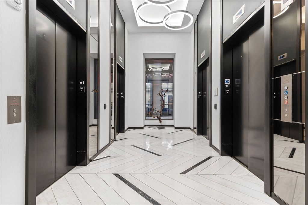 Elevator, Interior