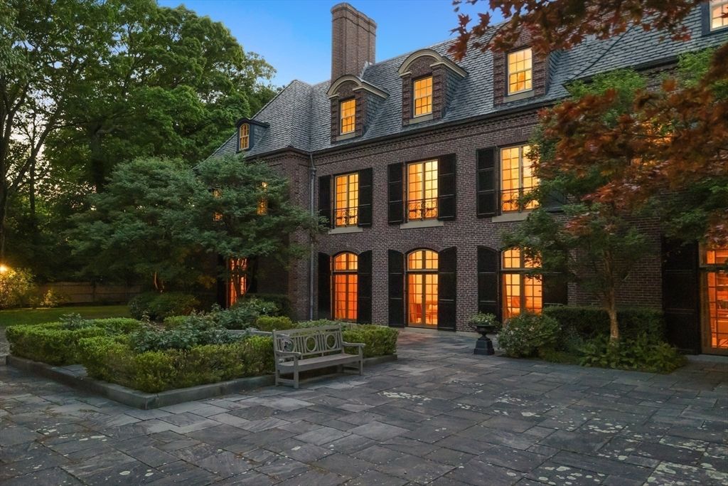 Exterior, Facade, Brick Facade, French Provincial