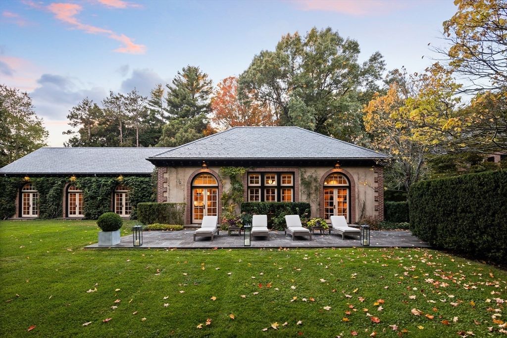 Backyard, Exterior, Facade, French Provincial
