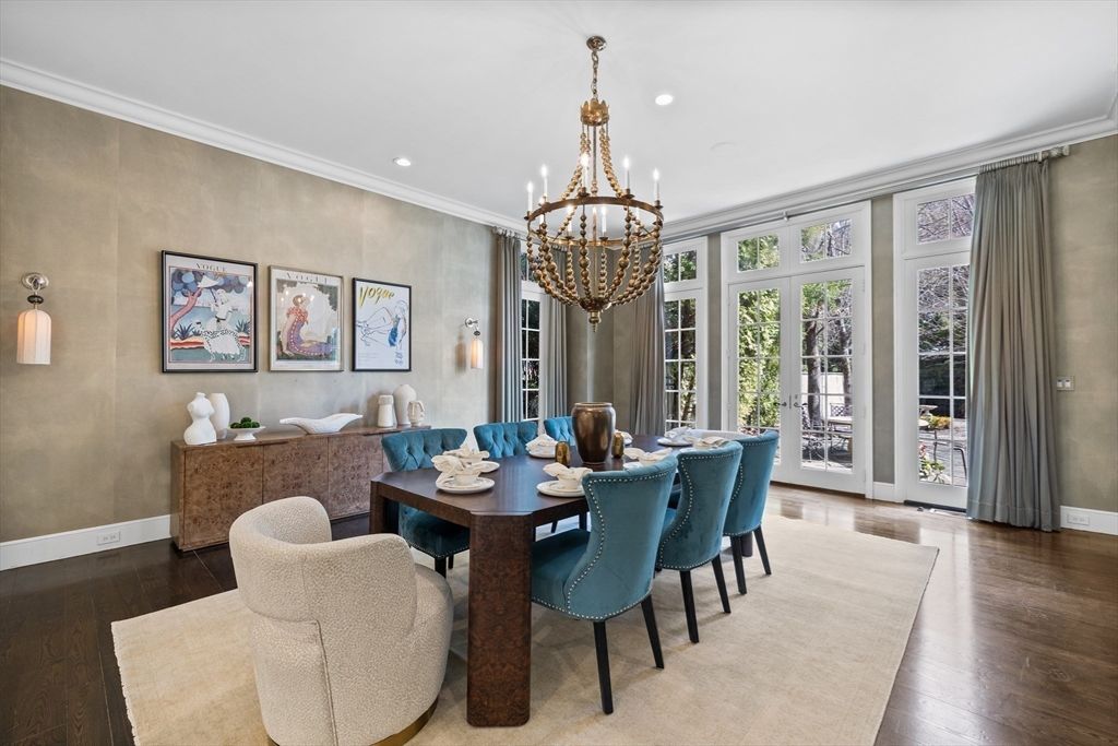 Chandelier, Dining room, Interior, Recessed Lighting, Wood Texture Flooring