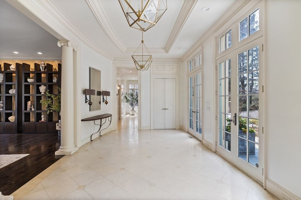Interior, Pendant Lights, Recessed Lighting, Wood Texture Flooring