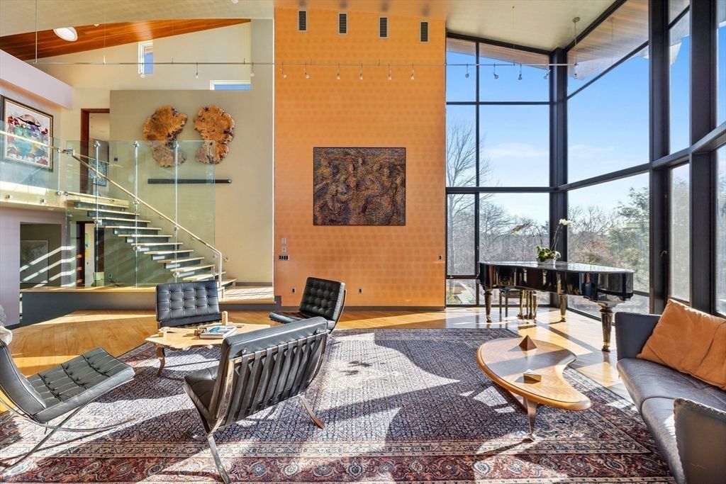 Interior, Piano, Recessed Lighting, Wood Texture Flooring