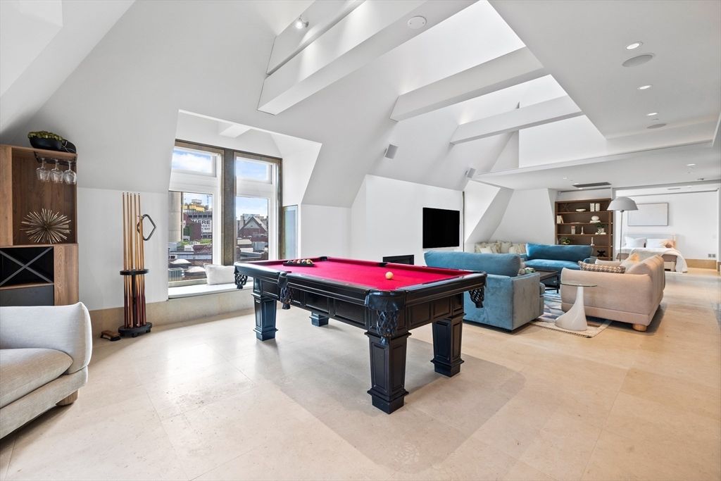 Billiard Table, Game Room, Interior, Living room, Recessed Lighting