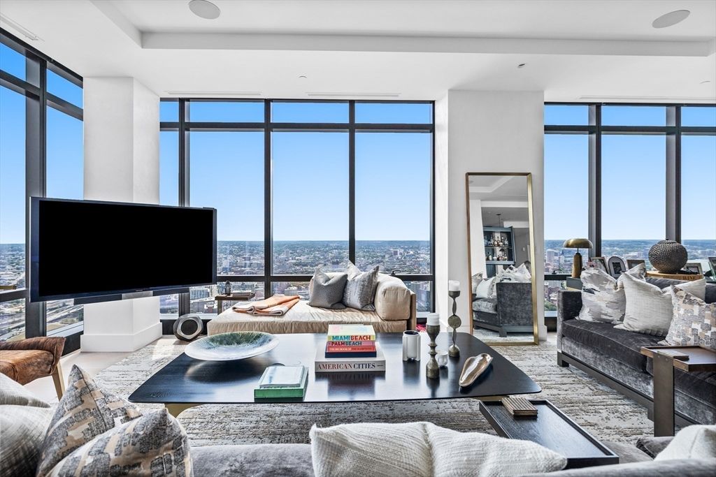 Interior, Living room, Water