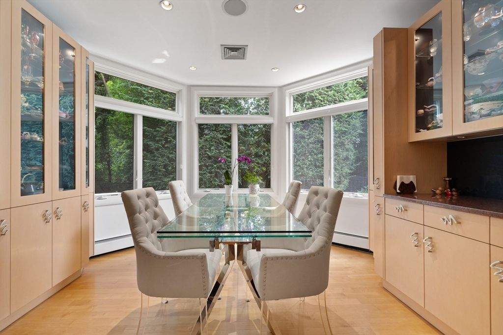 Dining room, Interior, Recessed Lighting, Wood Texture Flooring