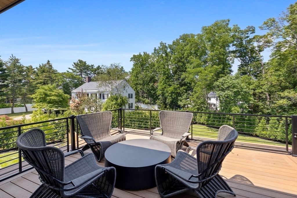 Exterior, Wood Texture Flooring