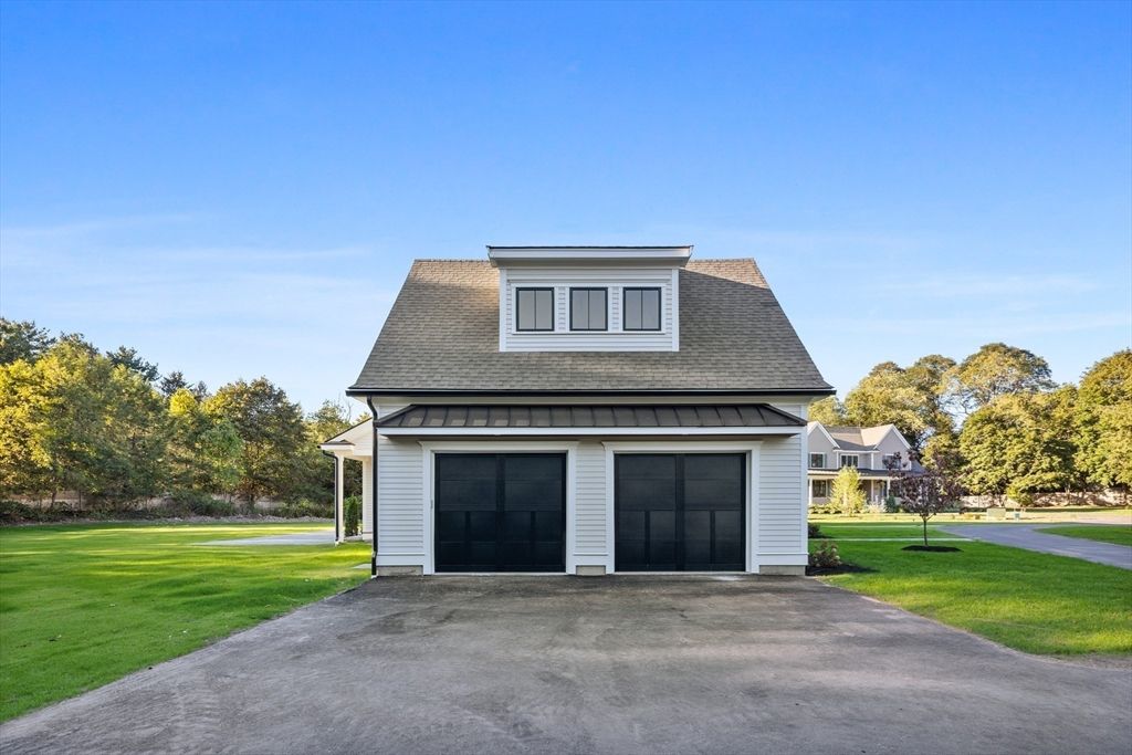 Attached, Detached Garage, Exterior, Facade, Cape Cod