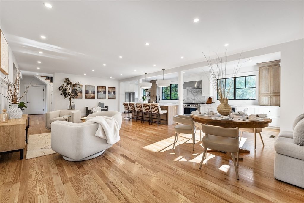 Dining room, Interior, Kitchen, Living room, Pendant Lights, Recessed Lighting, Wood Texture Flooring