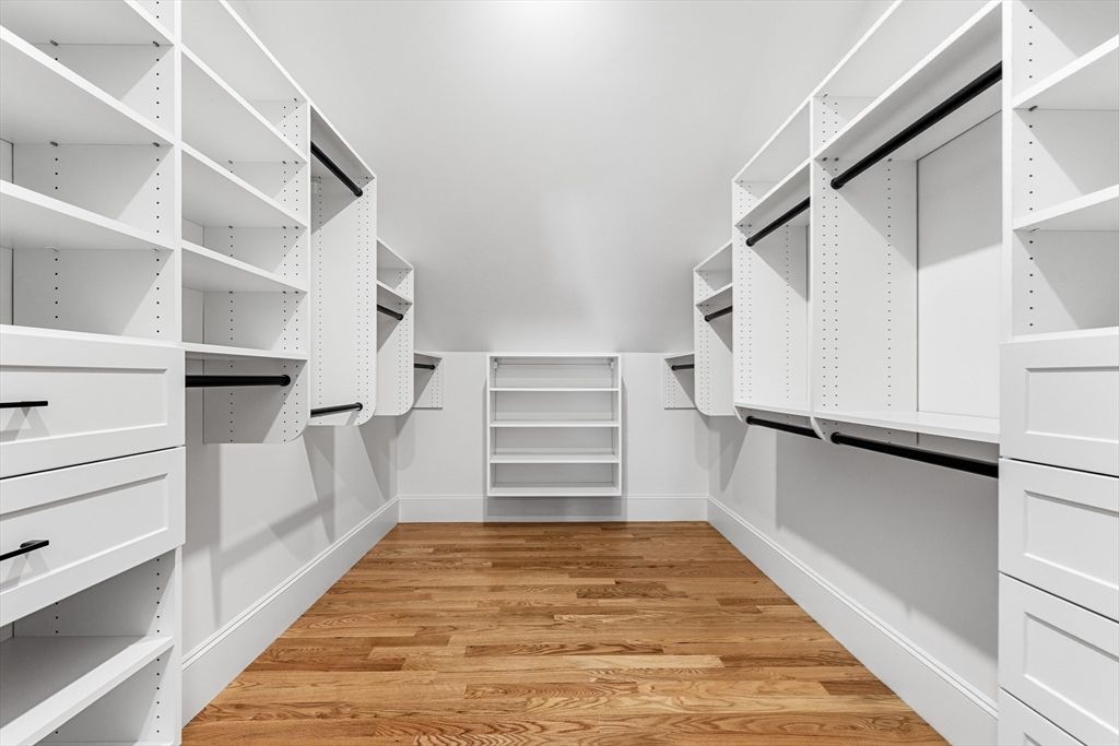 Interior, Walk-in Closets, Wood Texture Flooring