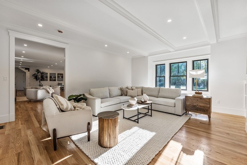 Interior, Living room, Recessed Lighting, Wood Texture Flooring