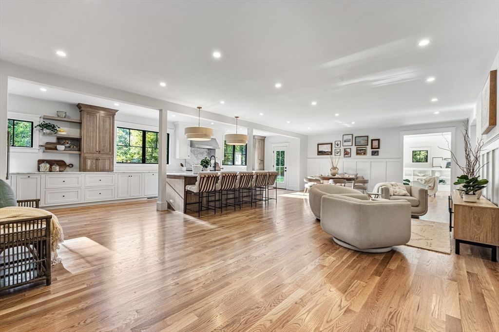 Interior, Kitchen, Living room, Pendant Lights, Recessed Lighting, Wood Texture Flooring