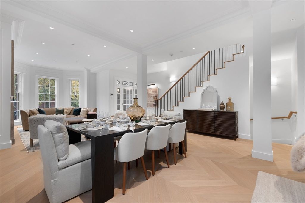 Dining room, Interior, Living room, Recessed Lighting, Wood Texture Flooring