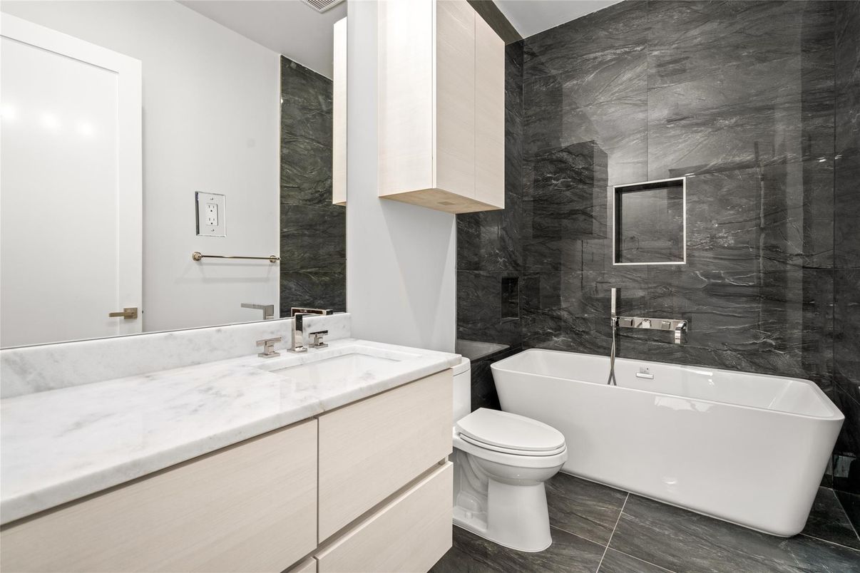 Bathroom, Free Standing Baths, Interior, Marble Walls
