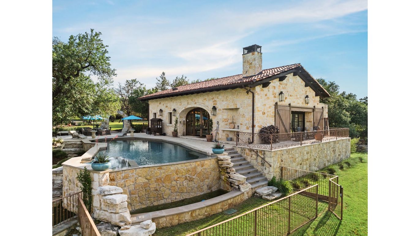 Backyard, Exterior, Pool