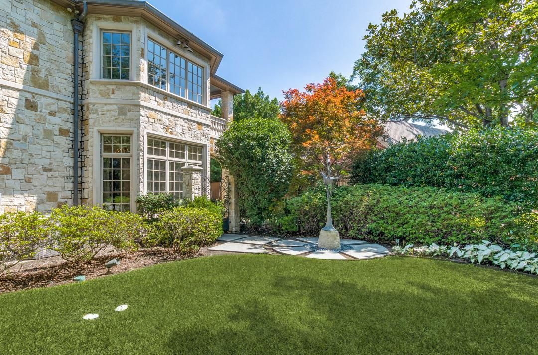 DE Listing image placeholder