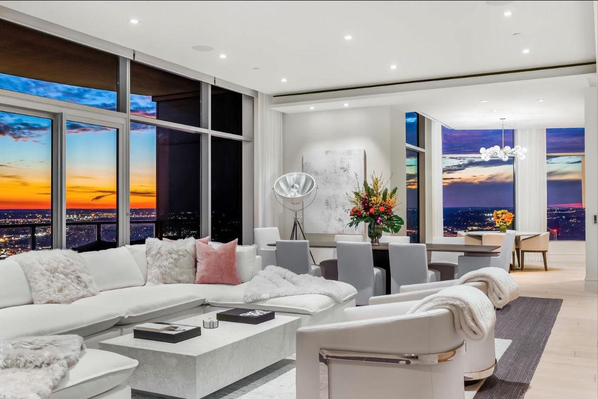 Dining room, Interior, Living room, Recessed Lighting, Water