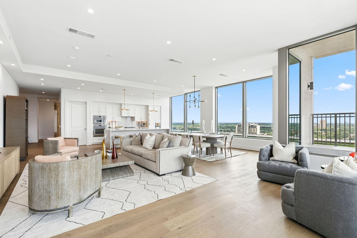 Dining room, Interior, Kitchen, Living room, Pendant Lights, Recessed Lighting, Stainless Steel Appliances, Wood Texture Flooring