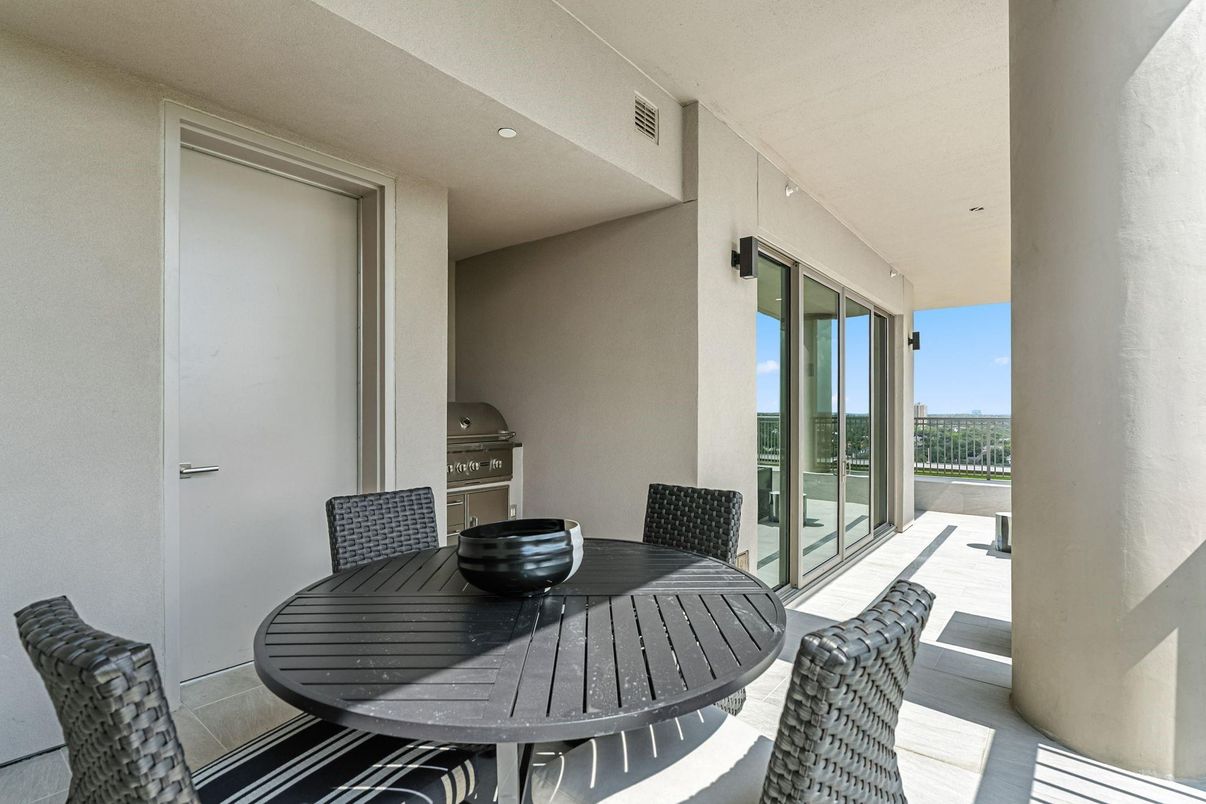 Dining room, Exterior, Interior