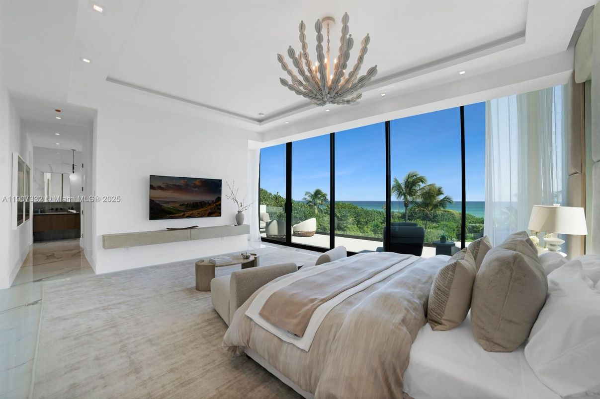 Bedroom, Interior, Pendant Lights, Recessed Lighting, Water