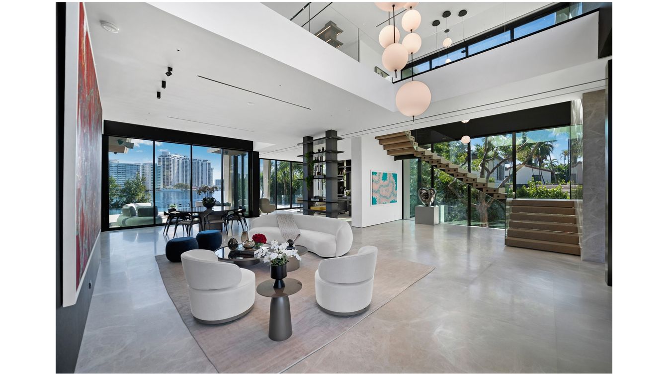 Dining room, Interior, Living room, Pendant Lights