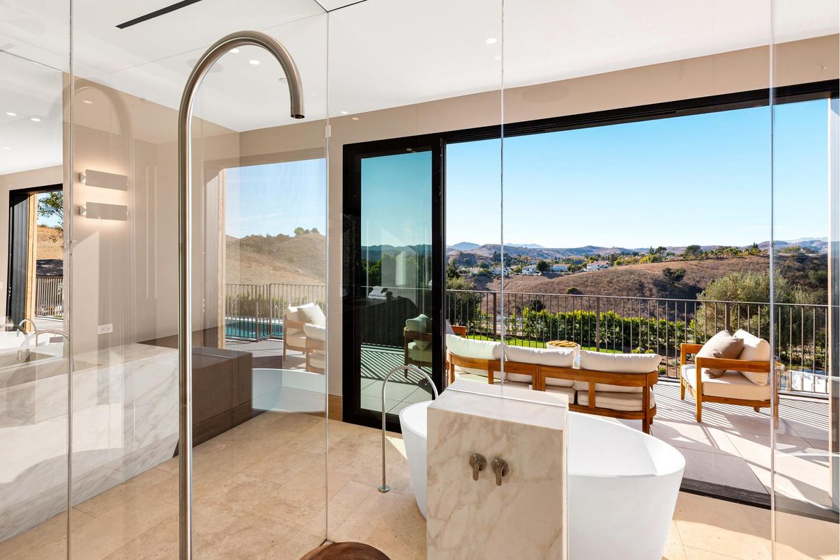 Bathroom, Free Standing Baths, Glass Shower, Interior, Recessed Lighting