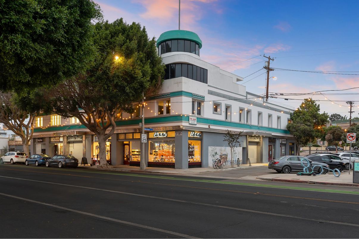 Exterior, Facade, Condo Building