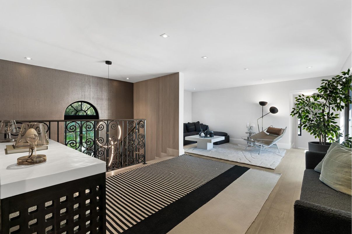 DE Listing image placeholder