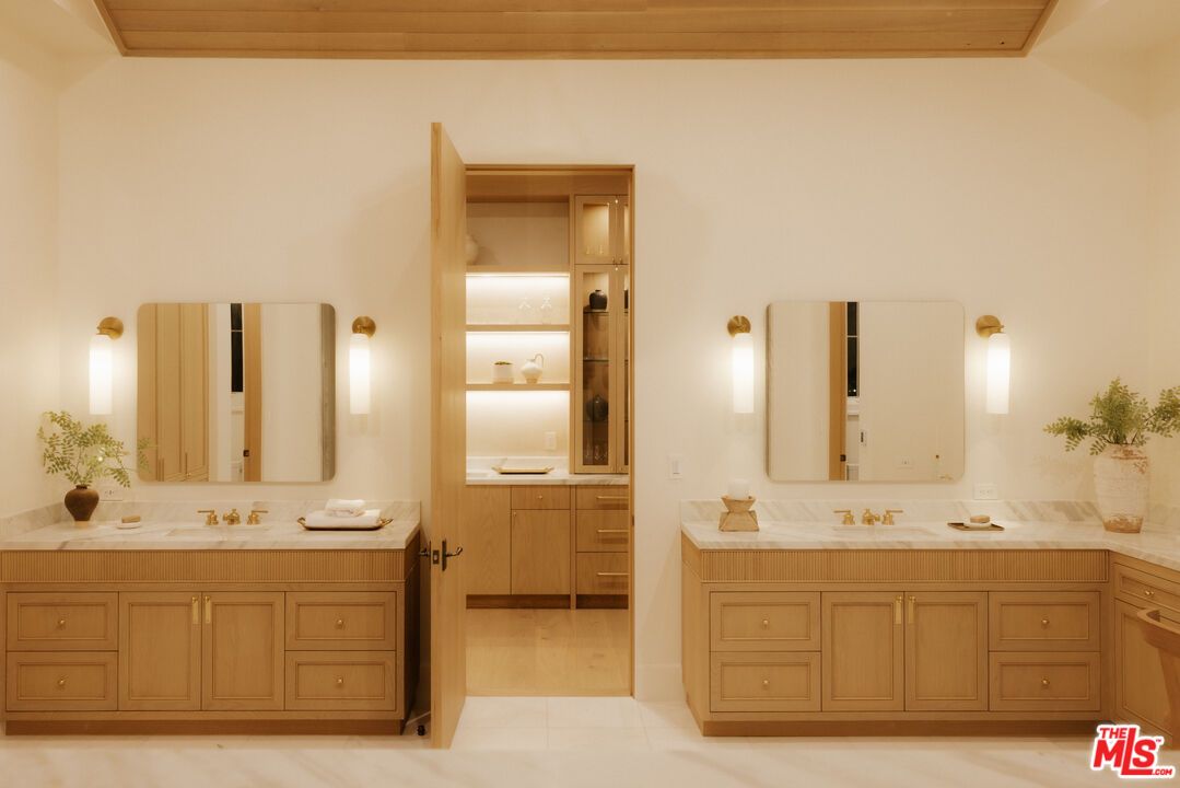 Bathroom, Dual Sink Vanities, Interior, Wooden Ceilings